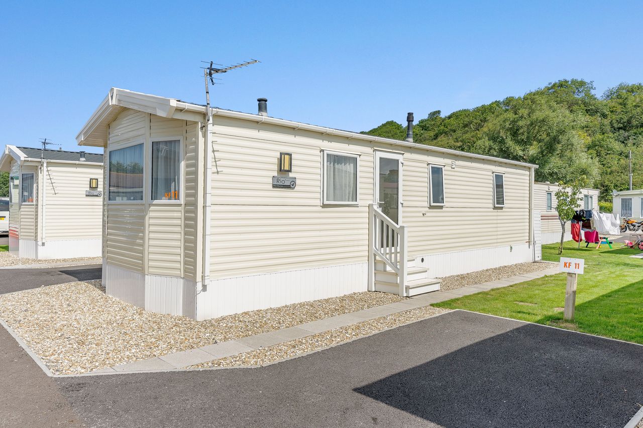 Riverside Holiday Village