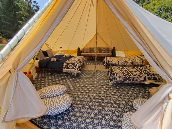 Rock House Glamping
