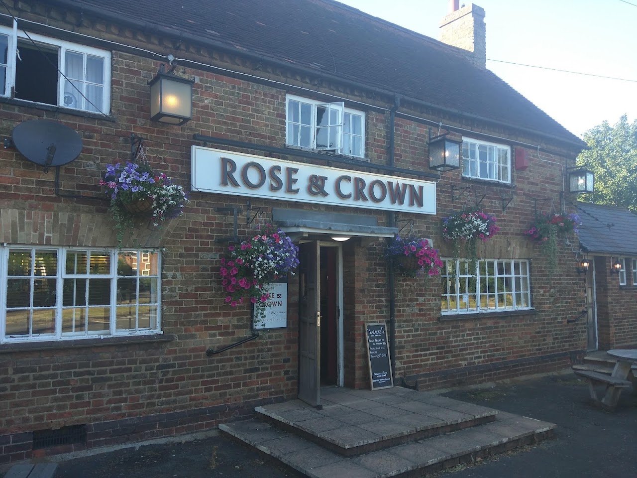 Rose & Crown