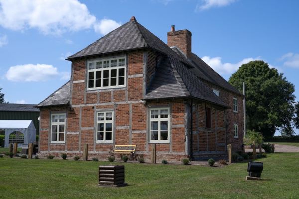 Sealwood Cottage Certificated Site