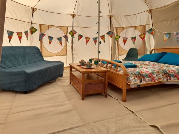 Setts Wood Camping and Glamping