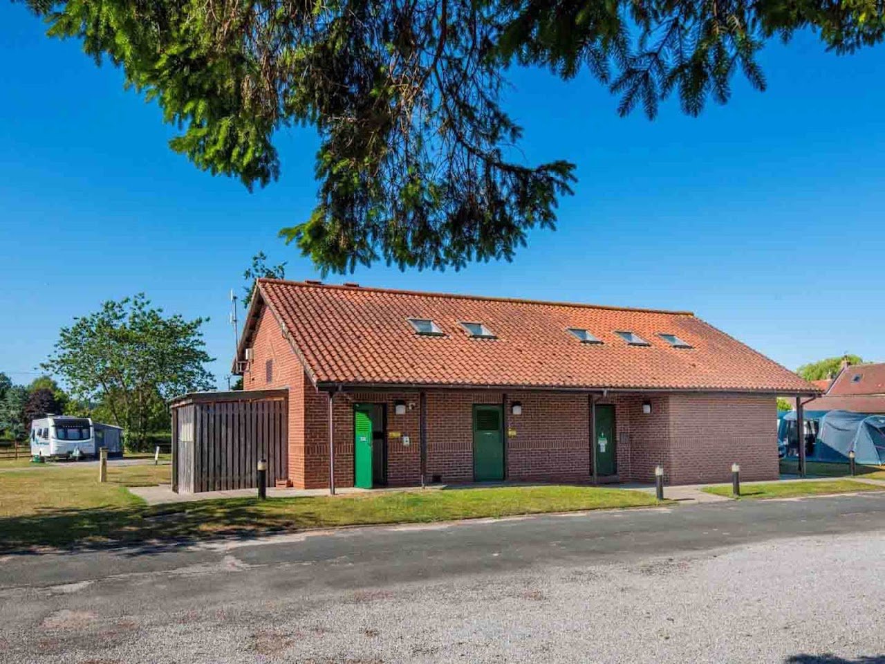 Slingsby Camping and Caravanning Club Site