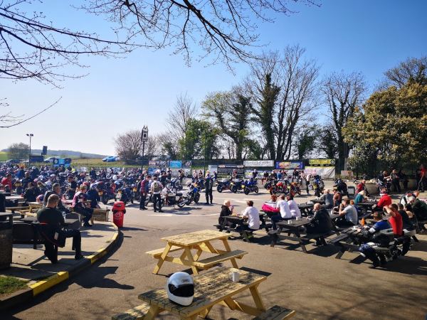 Squires Caravan Park And Campsite