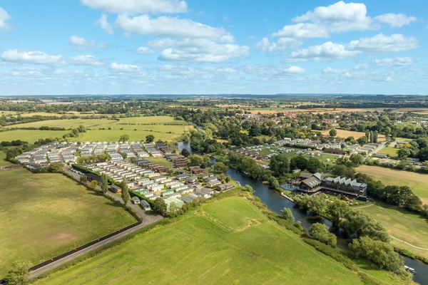Stratford Parks Riverside Holidays