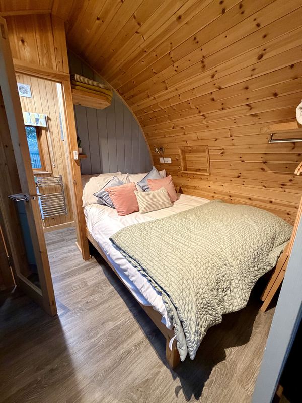Sycamore Cottage and Glamping Pods