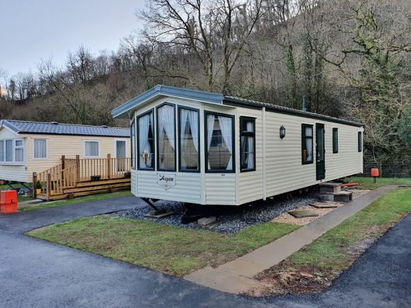 The Feathers Caravan Park