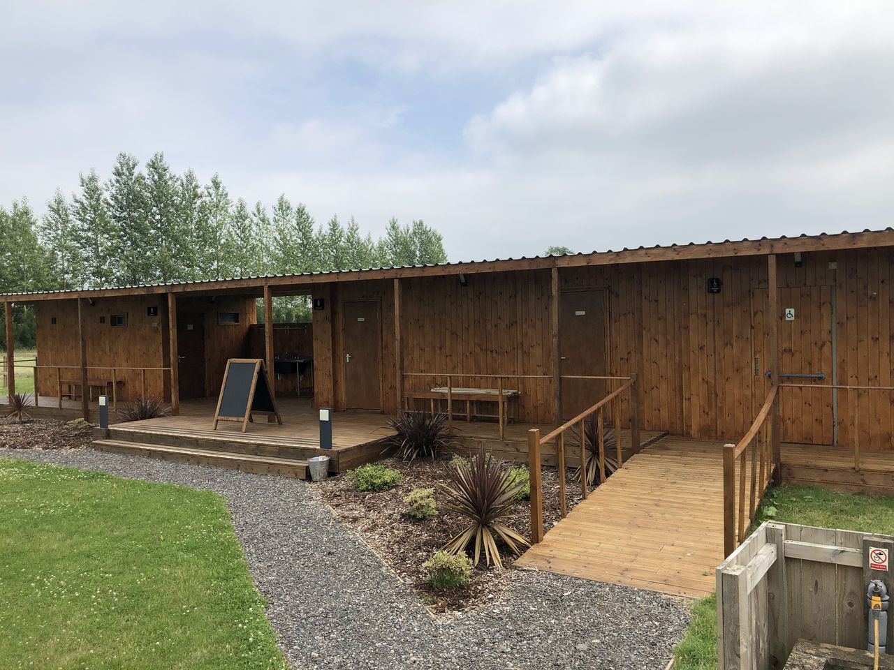 The Oaks Lakes Caravan Park