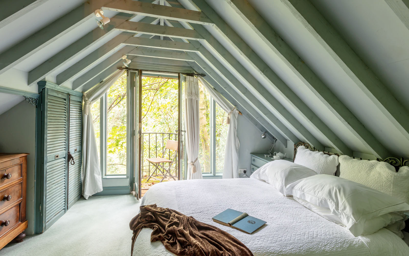 The Tree House at Castle Cottage