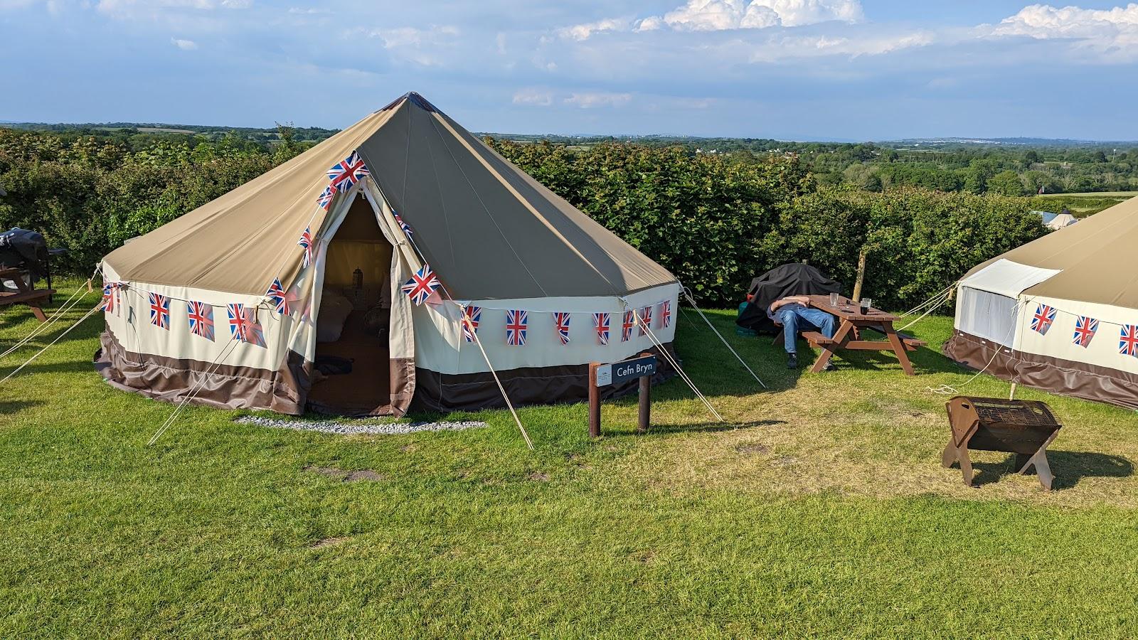 Three Cliffs Bay Caravan and Camping Site