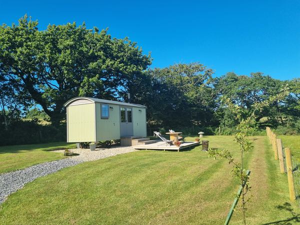 Tolverne Shepherd's Hut