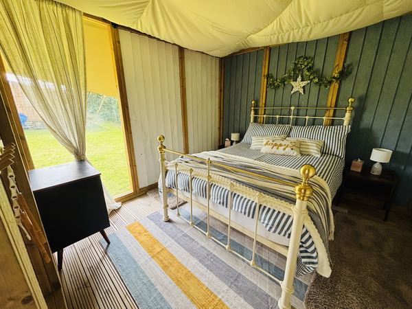 Tregantle Farm Eco Glamp Site