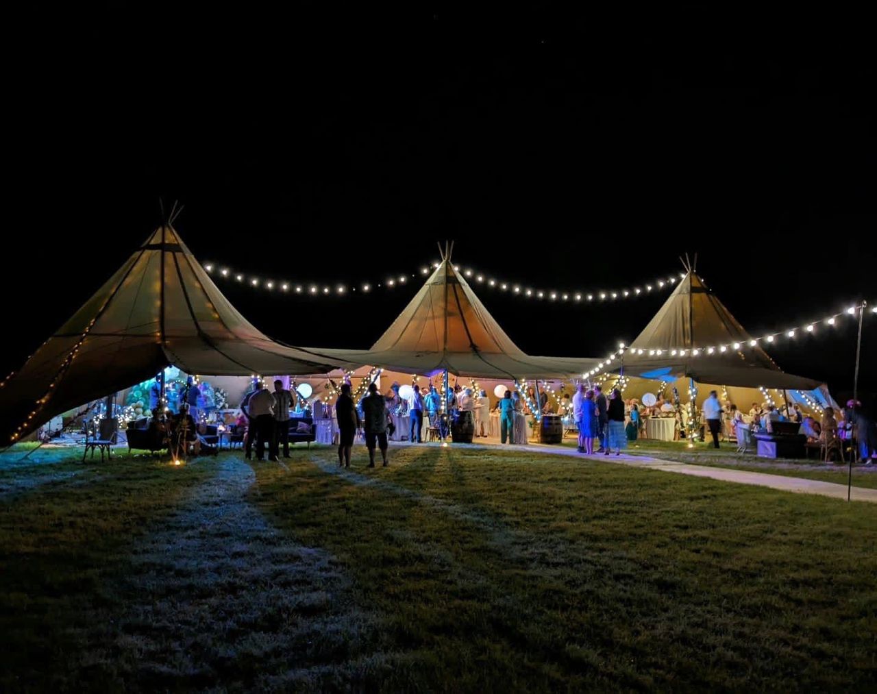 Ty Llewelyn Glamping and Camping