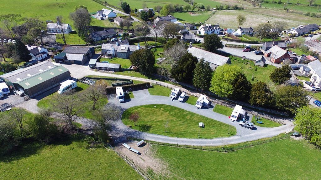 Ty-newydd Caravan