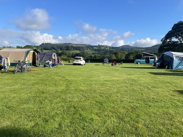 Tytandderwen Caravan Park