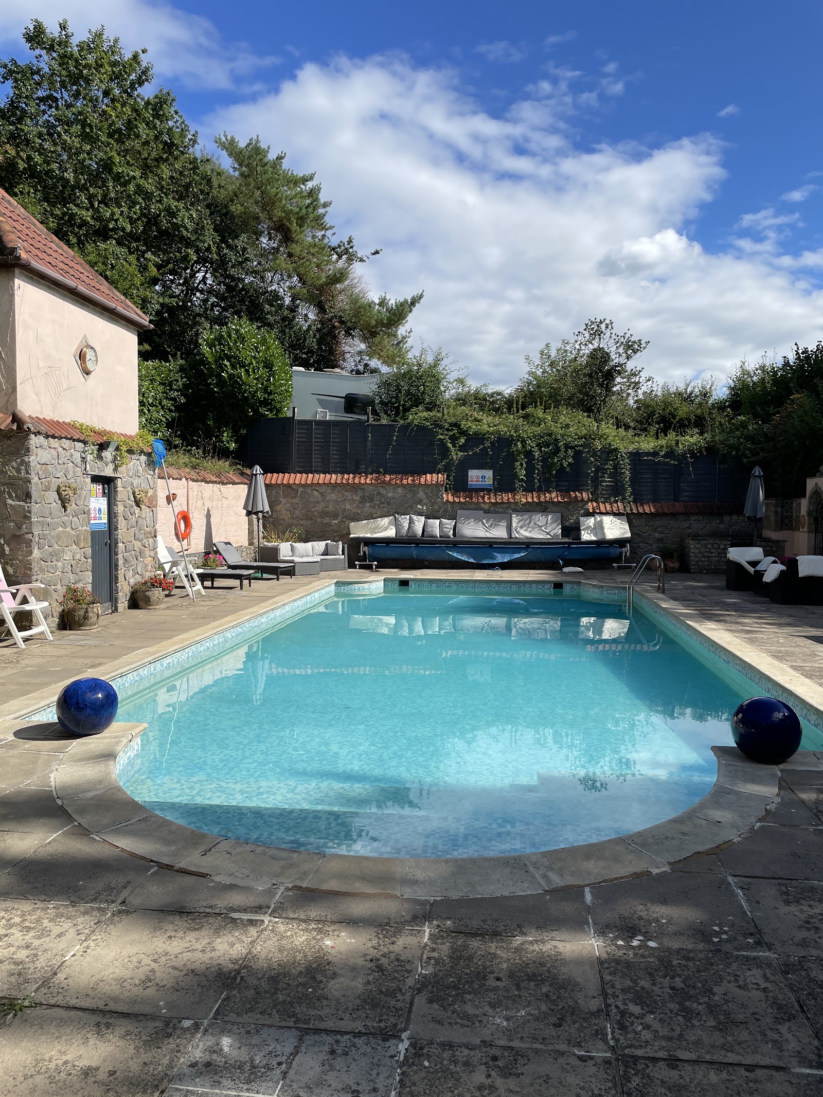 Uplands Cottages Certificated Location