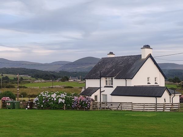 Uwch Glan Glamping