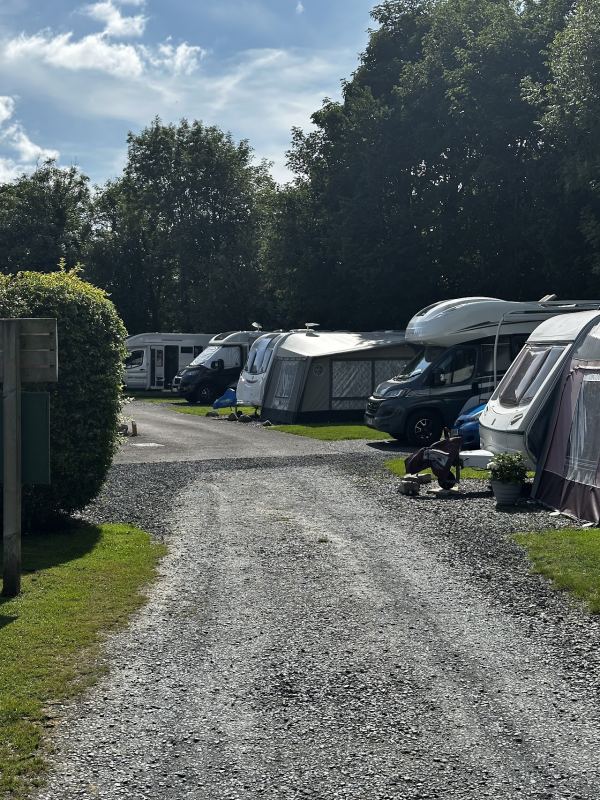 Water’s Edge Caravan Park