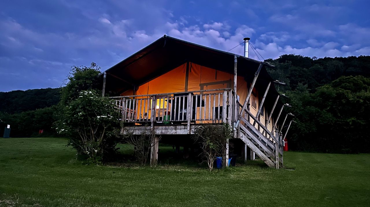 Western Meadows Glamping