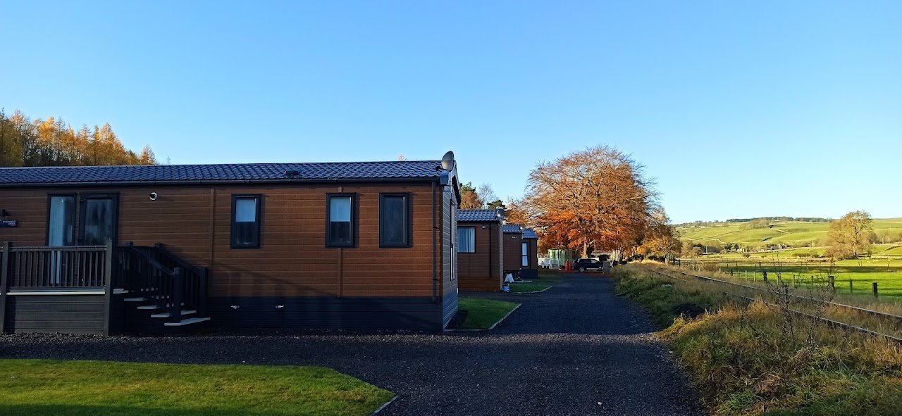 White House & Hagg Bridge Caravan Park