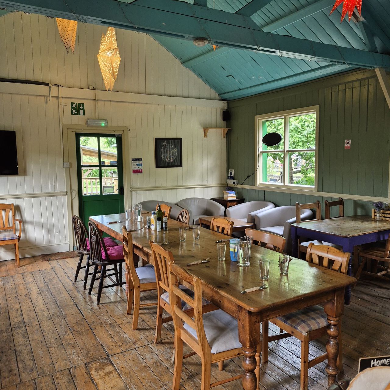 Yarde Orchard Café