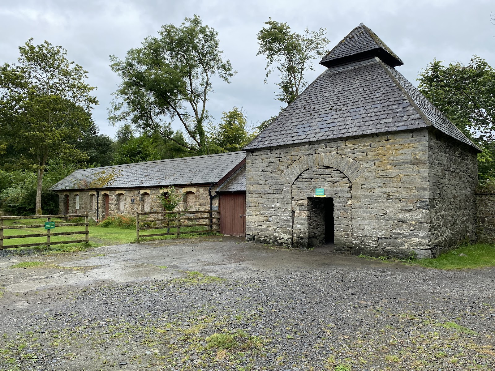 Ynysymaengwyn Caravan and Camping Park