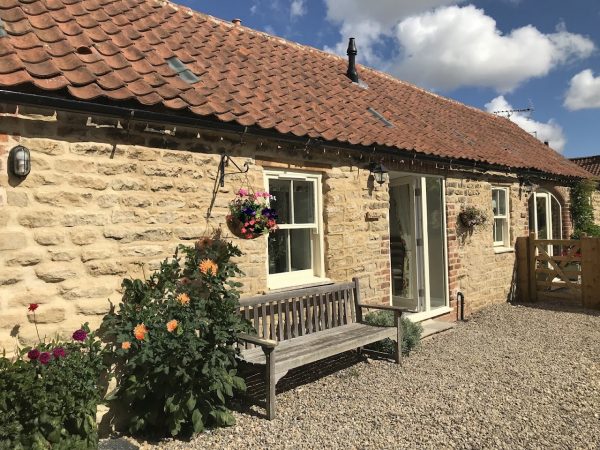 Aldmoor Farm Holidays - The Cartshed