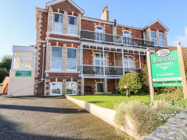 Atherfield Apartments - Sunny Side
