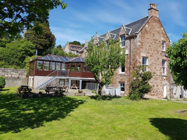 Black Isle Holiday Apartments - The Dolphin