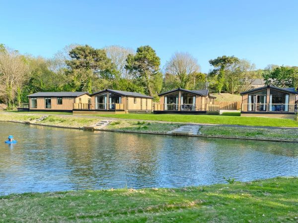 Bolingey Lakes - Lodge 4