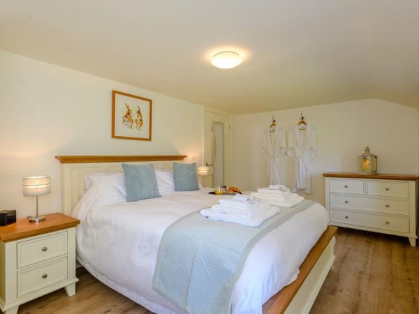 Bray Holiday Cottages - The Chicken Coop