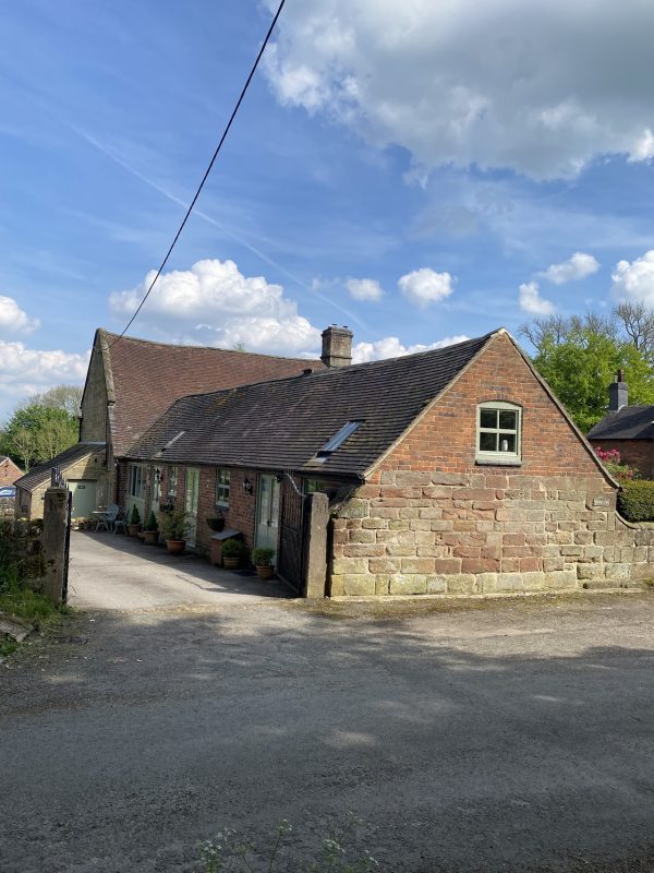 Brookfarm Cottages - Honeysuckle Cottage