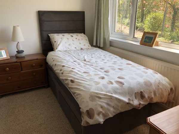 Burton Ferry Holiday Cottages - Trinity Villa