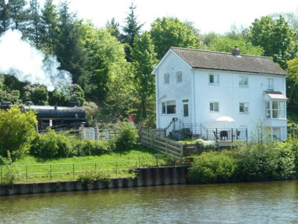 Chainbridge Cottage