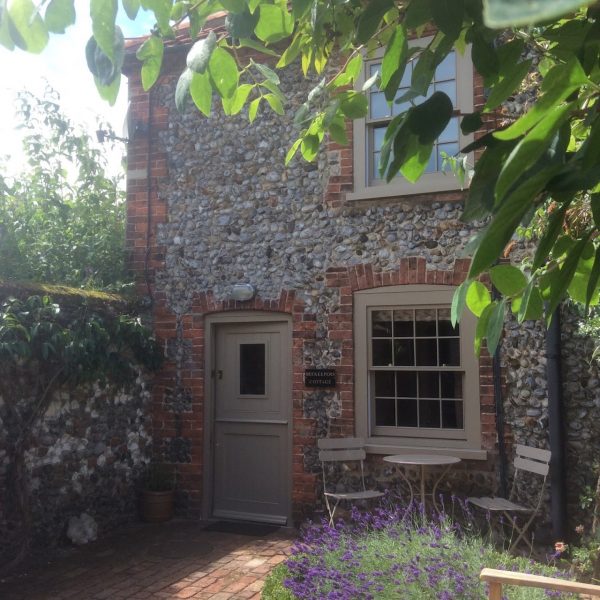 Country Cottages Norfolk - The Bee’s Knees