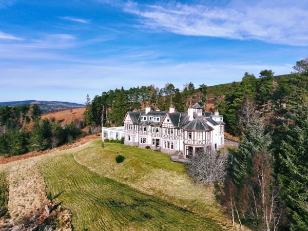 Country House Holidays - The Carnegie Rooms at Aultnagar Lodge