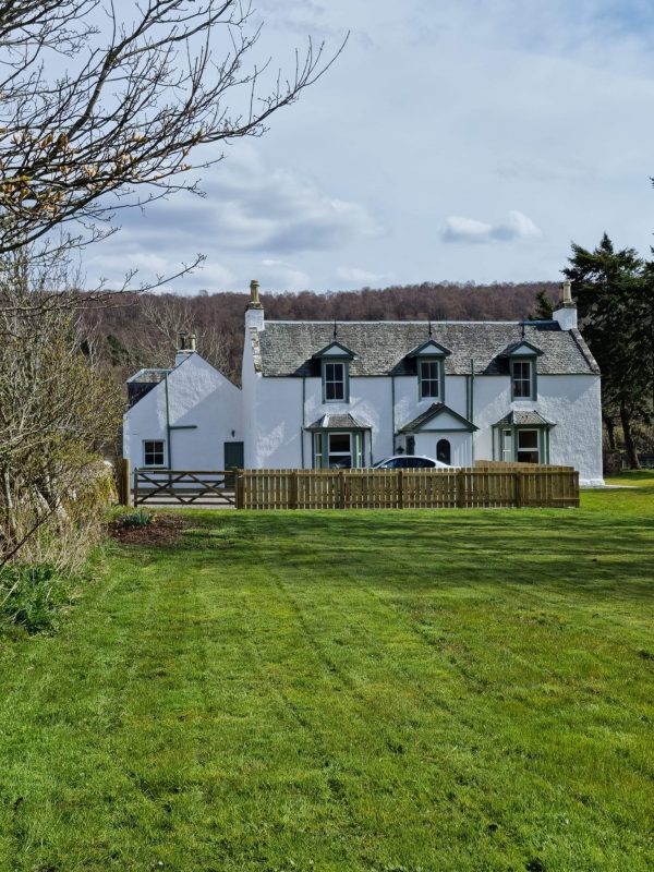 Darris Farmhouse