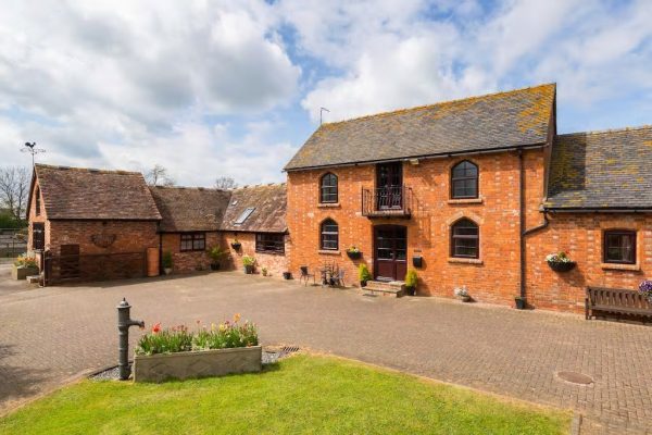 Donative Holiday Cottages - The Granary