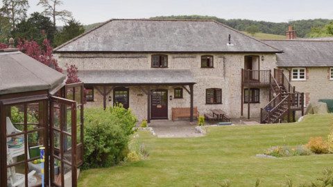 Drayton Farm Barns - Henwood