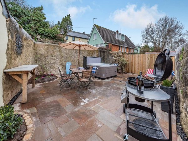 East Back Cottages - Blacksmiths Cottage