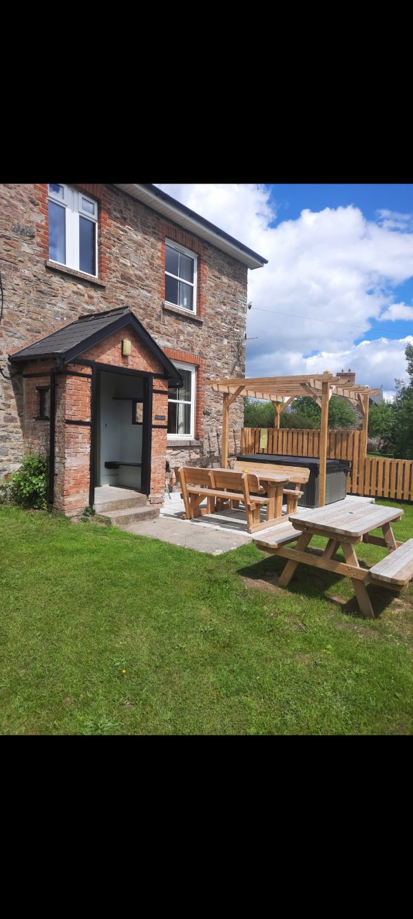 Elm Farmhouse
