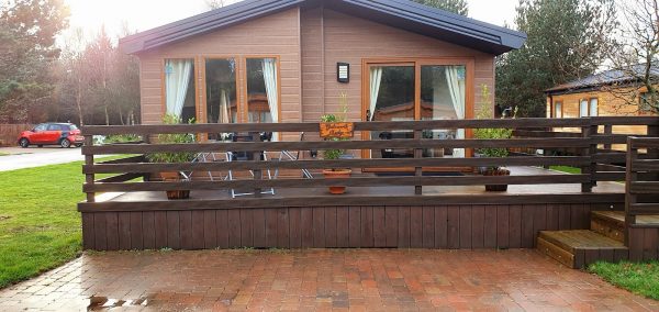Felmoor Holidays - Chatsworth Lodge
