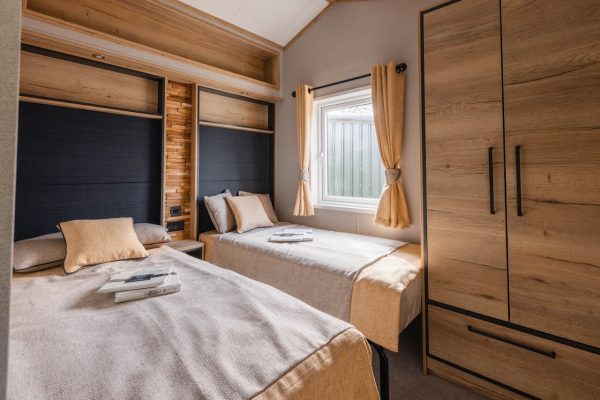 Flask Country Lodges - The Endeavour