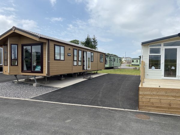 Forest View Holiday Park- Forrest Lodge