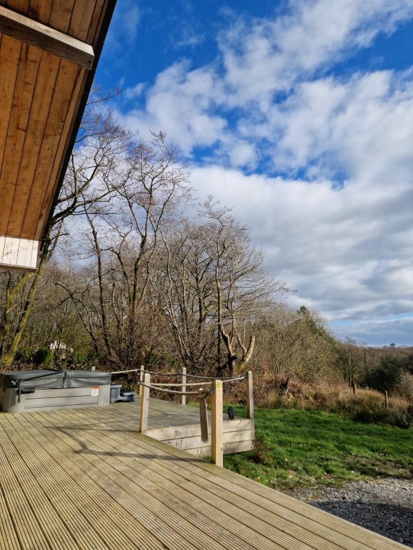 Glanyrafon Lodges - Dwrgi