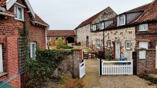 Grange Farm Cottages - Tudor House
