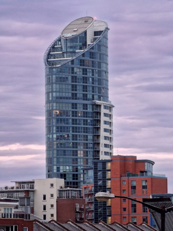 Gunwharf Quays Apartments - No.1 The One Bedroom ’B’