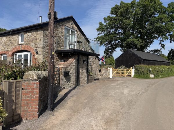 Hendy Farm - The Stables