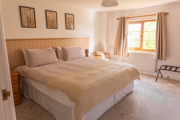 Holly Farm Holiday Cottage - The Swallows