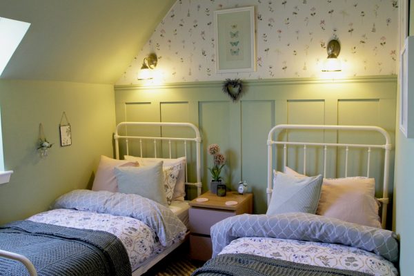 Inchrie Holiday Cottages - Fascadail
