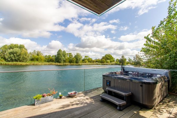 Kingfisher Lake House